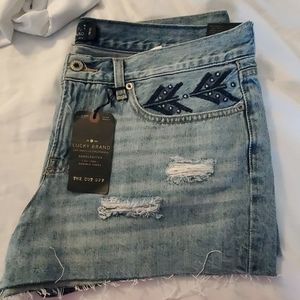 Lucky shorts